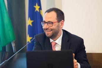 Superbonus 110%, Patuanelli: Proroga 2022 è solo primo passo Superbonus 110%, Patuanelli: Proroga 2022 è solo primo passo